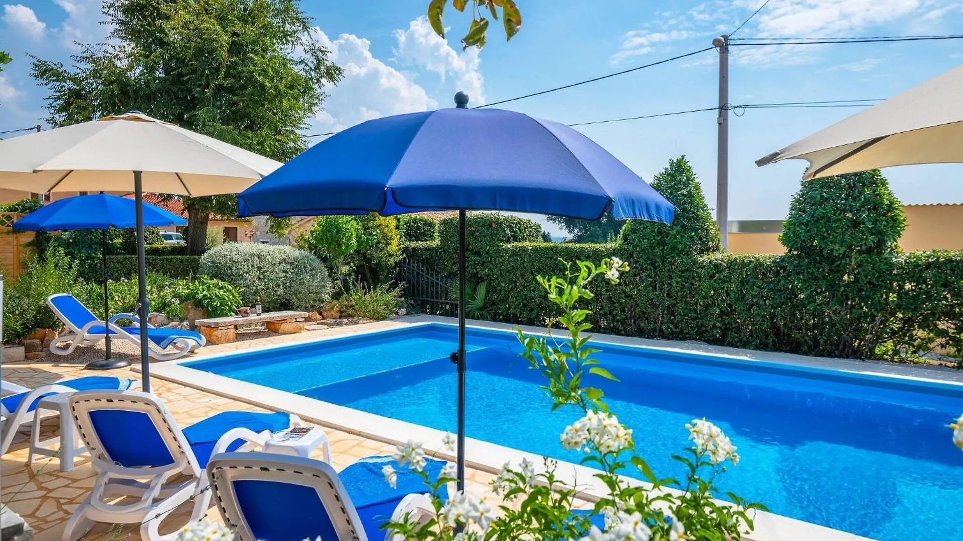 Rustic Villa Margerita With Pool In Porec Kastelir