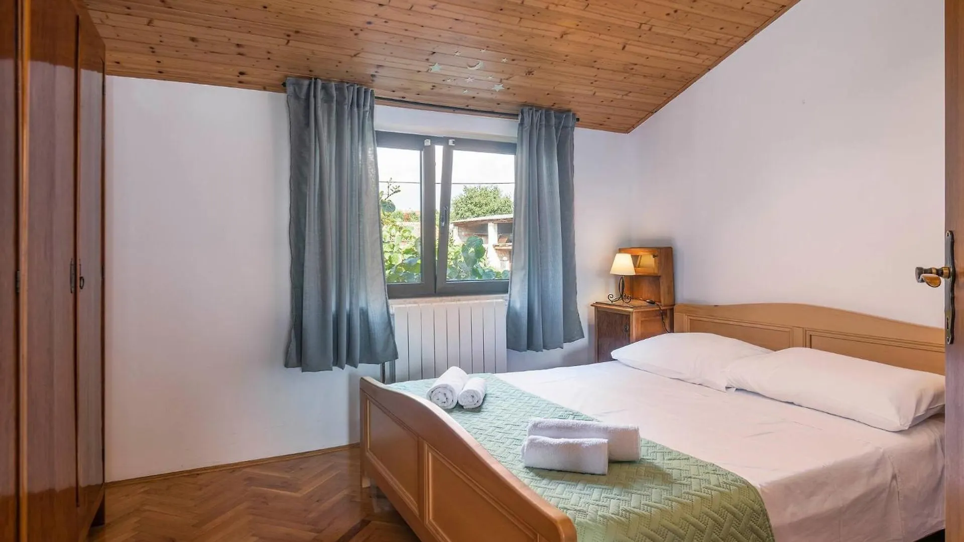 Rustic Villa Margerita With Pool In Porec Kastelir